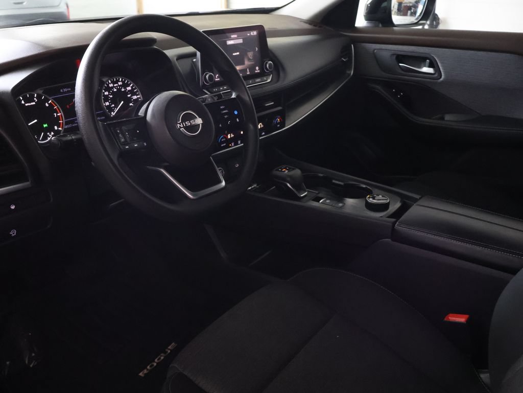 Used 2023 Nissan Rogue SV AWD/4WD image 17