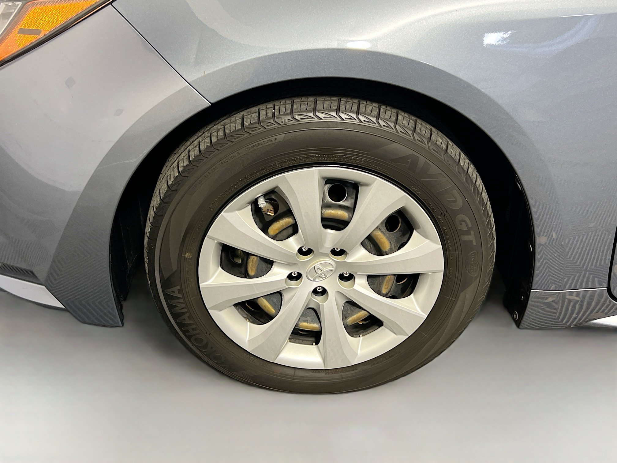 Used 2022 Toyota Corolla LE FWD image 13