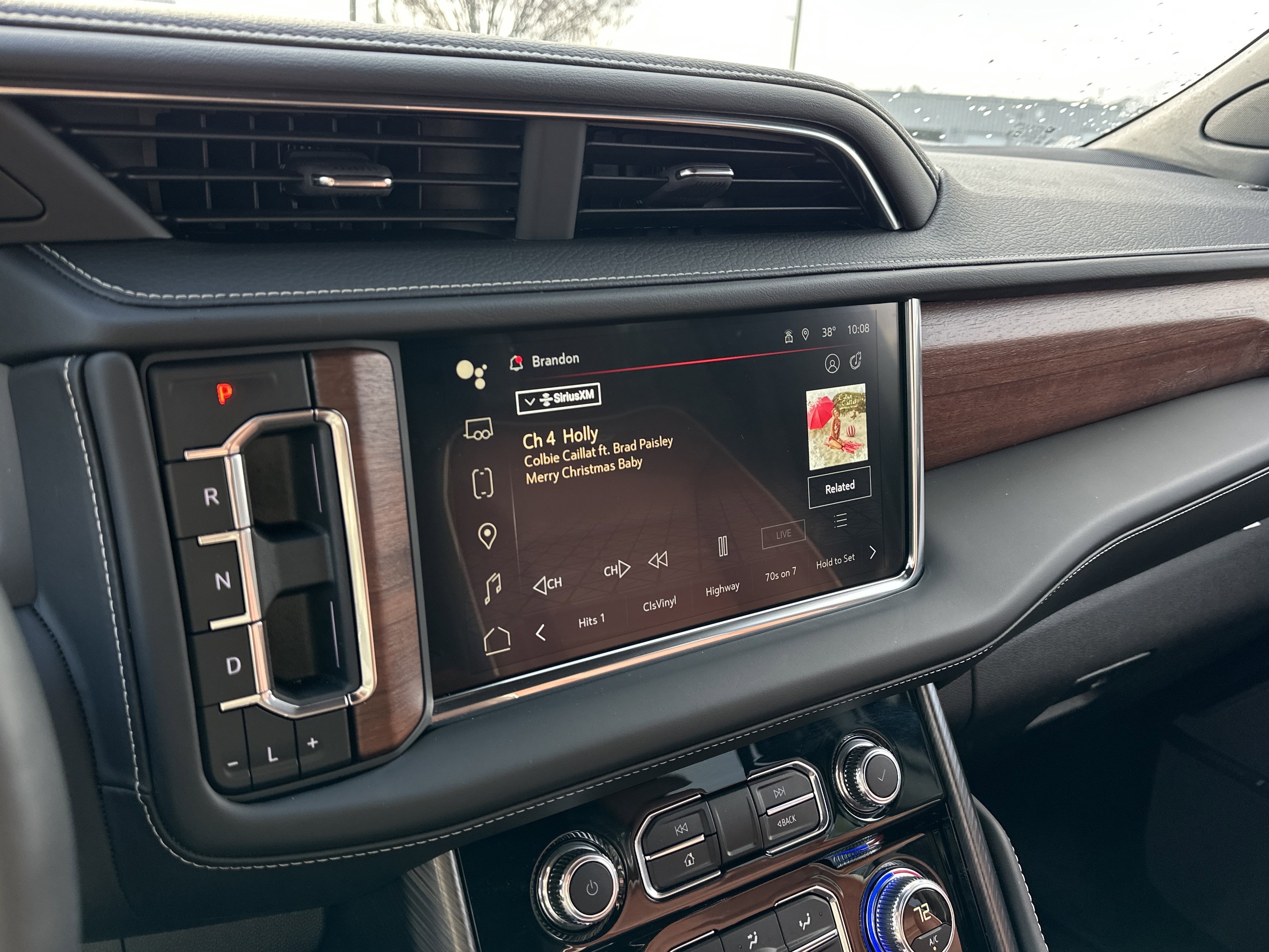 Certified 2024 GMC Yukon Denali Ultimate image 32