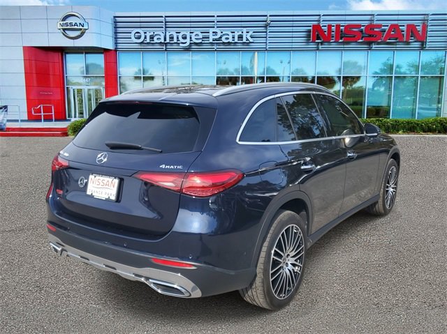 Used 2024 Mercedes-Benz GLC 300 4MATIC image 2