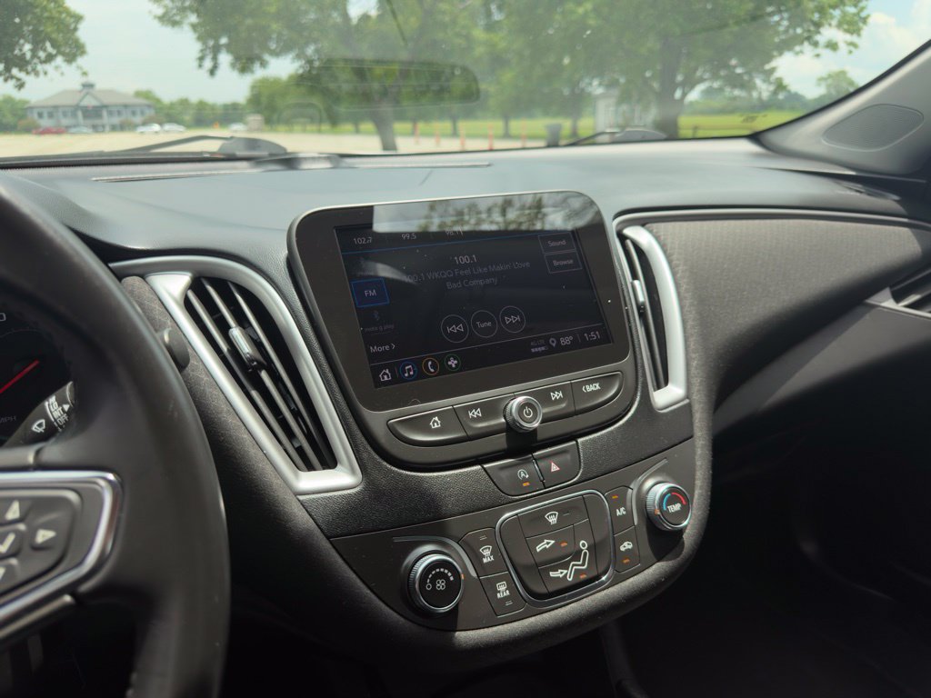 Used 2021 Chevrolet Malibu RS FWD image 15