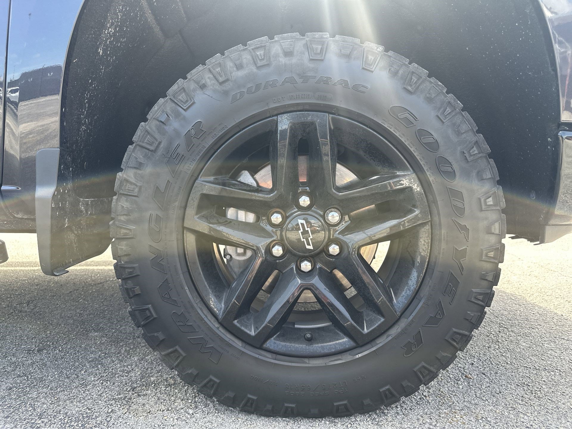 Used 2022 Chevrolet Silverado 1500 LT Trail Boss w/ LPO, Dark Essentials Package AWD/4WD image 18