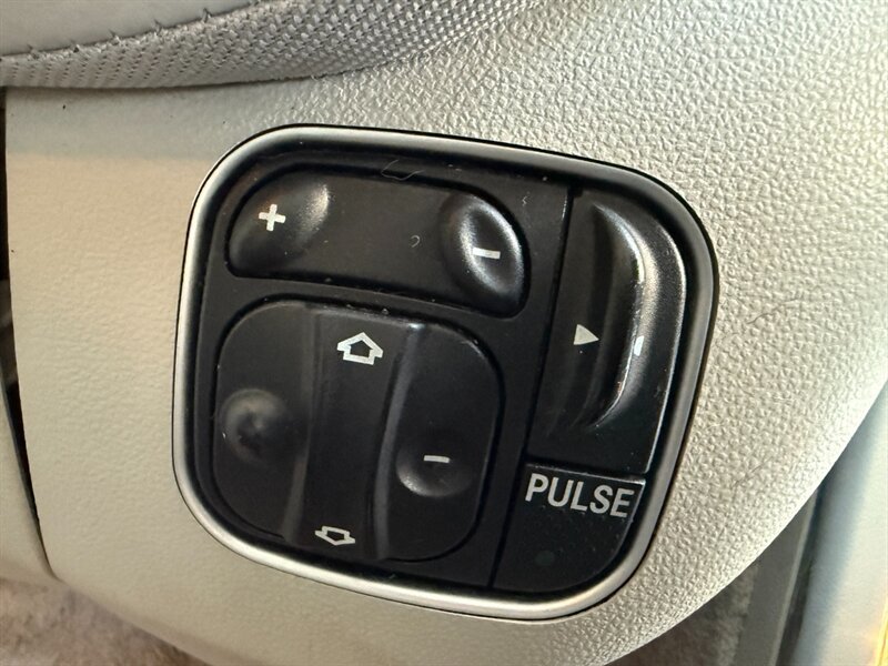 Used 2007 Mercedes-Benz SL 550 image 28