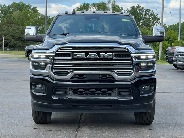 Used 2025 RAM 3500 Laramie AWD/4WD image 51