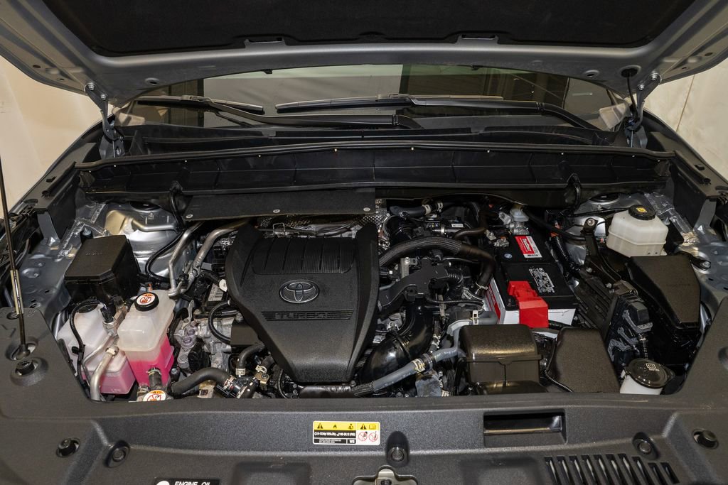 Used 2024 Toyota Highlander XLE image 22