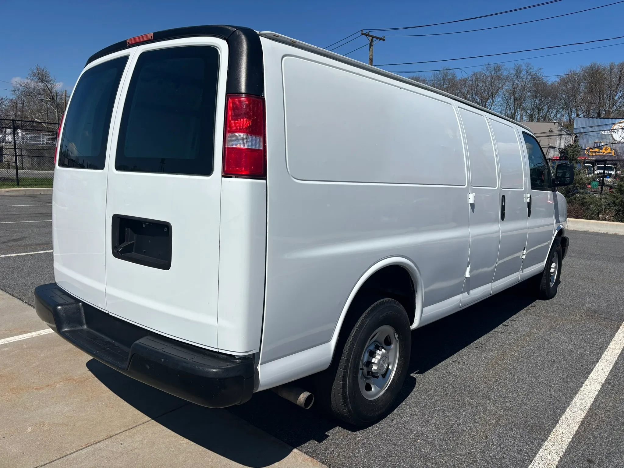 Used 2019 Chevrolet Express 2500 Extended w/ Driver Convenience Package RWD image 8