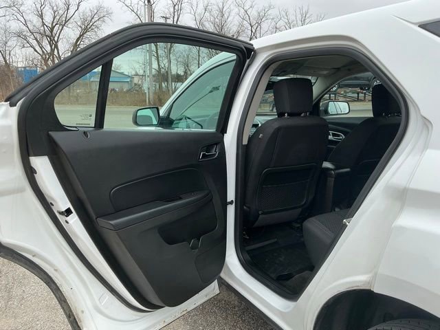 Used 2015 Chevrolet Equinox LS image 16