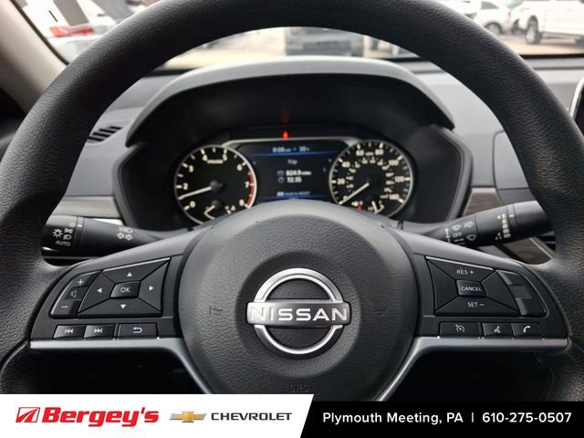 Used 2025 Nissan Altima 2.5 SV image 21