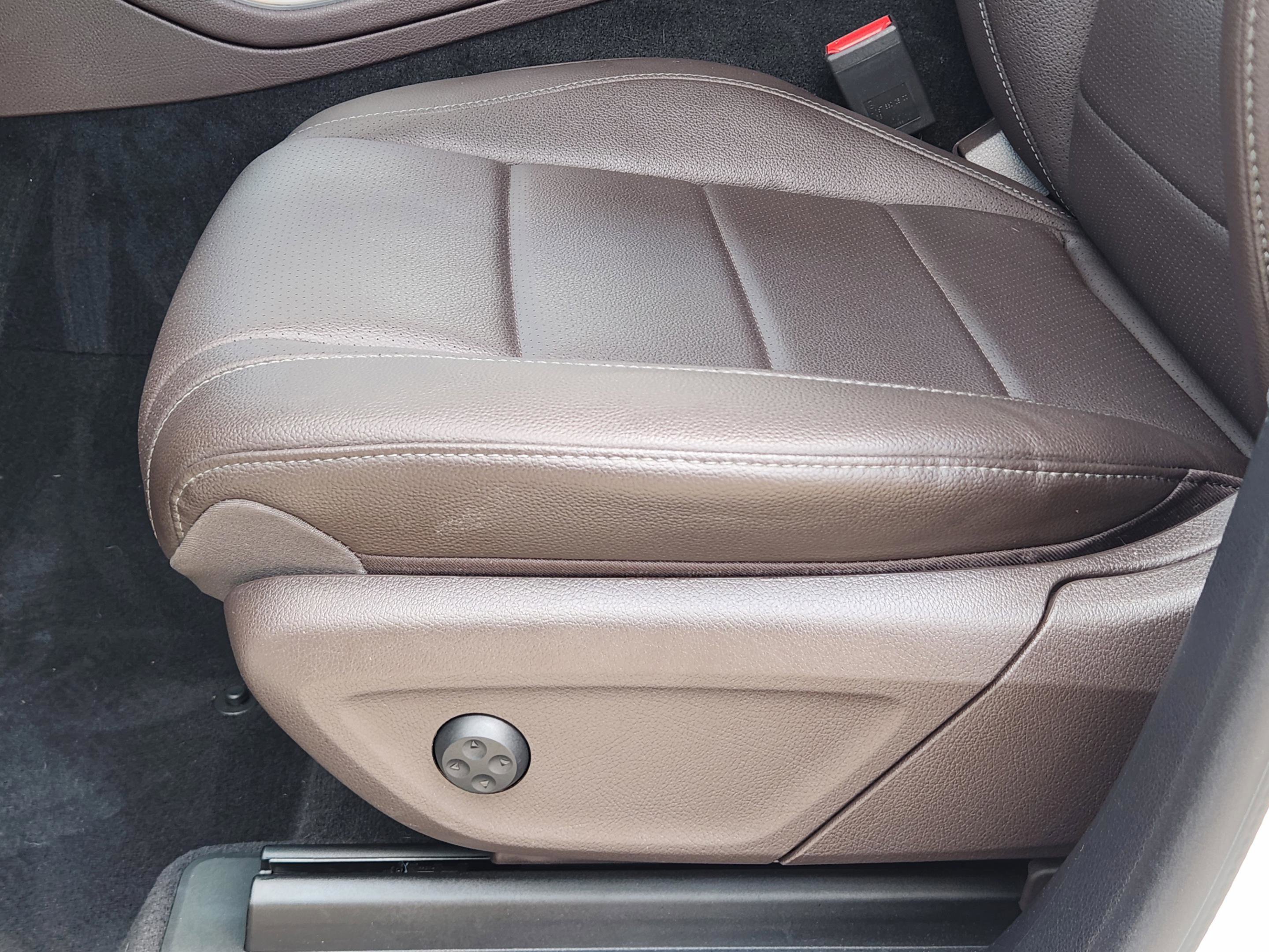 Used 2021 Mercedes-Benz GLS 450 4MATIC image 21