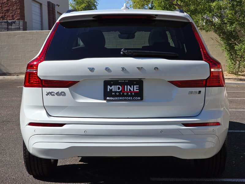 Used 2022 Volvo XC60 B5 Momentum AWD/4WD image 9