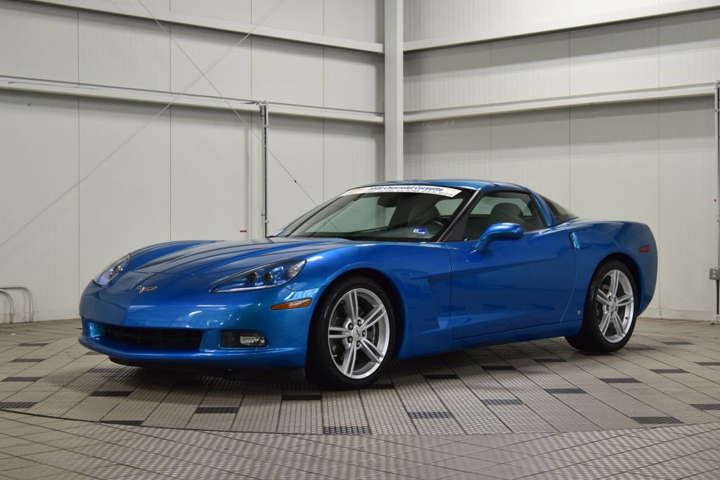 Used 2008 Chevrolet Corvette Coupe w/ Preferred Equipment Group RWD image 3