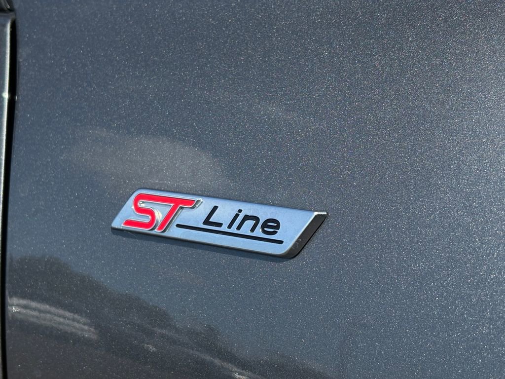 Used 2025 Ford Escape ST-Line FWD image 8