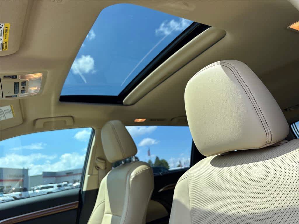 Used 2019 Toyota Highlander Limited AWD/4WD image 23