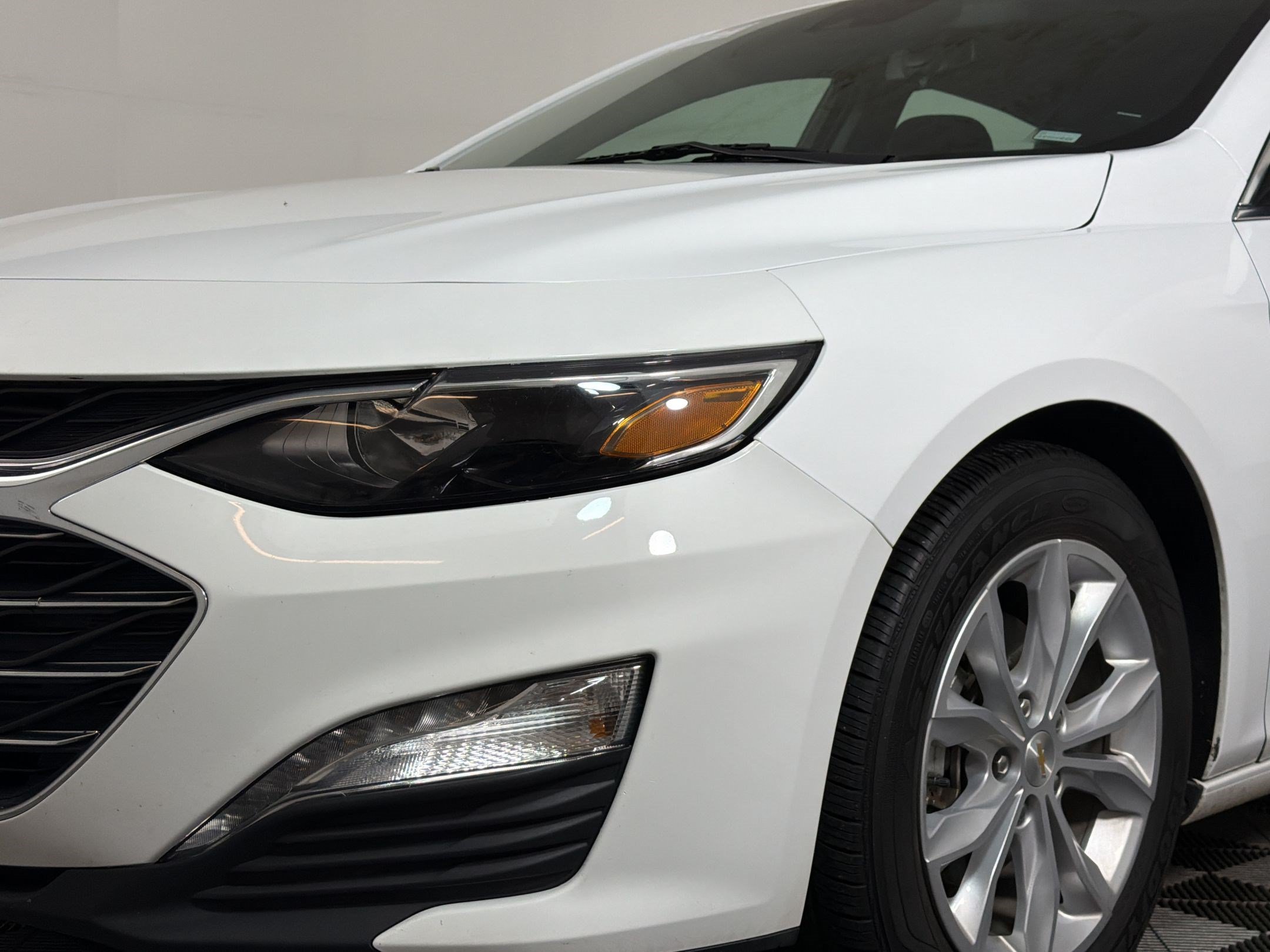 Used 2024 Chevrolet Malibu LT FWD image 9
