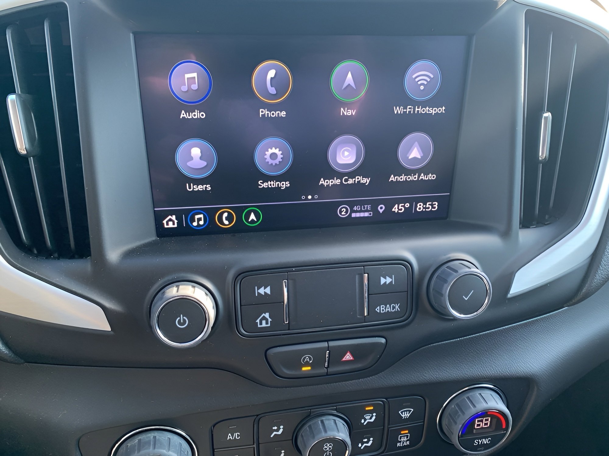 Used 2023 GMC Terrain SLE w/ Driver Convenience Package image 15