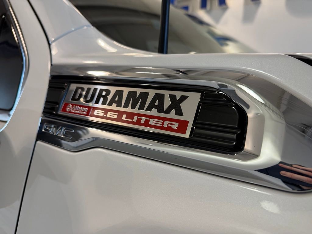 Used 2023 GMC Sierra 2500 Denali w/ Denali Ultimate Package image 3