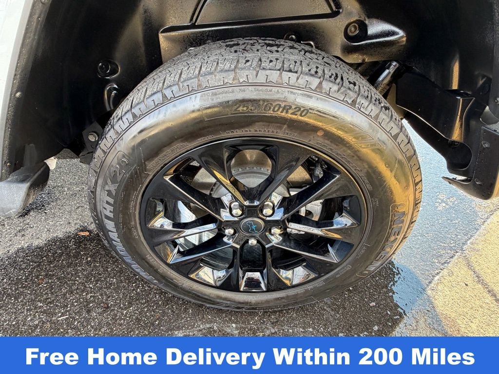 Used 2024 Jeep Wrangler Unlimited Sahara w/ Safety Group image 11