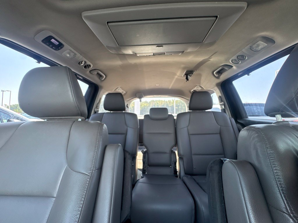 Used 2016 Honda Odyssey Touring Elite image 17