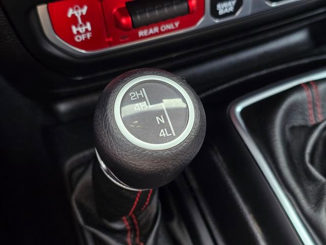 Used 2021 Jeep Gladiator Rubicon AWD/4WD image 39