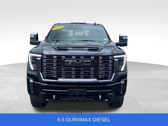 Used 2024 GMC Sierra 3500 Denali Ultimate AWD/4WD image 2