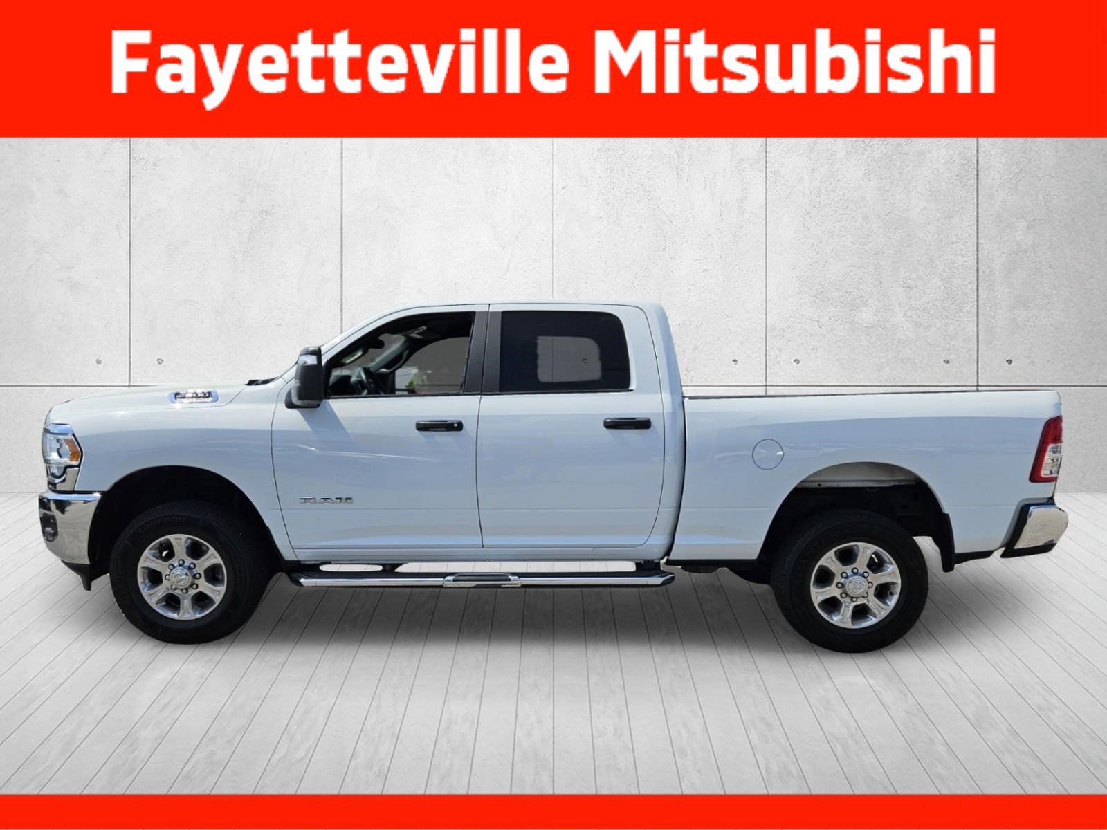 Used 2024 RAM 2500 Big Horn AWD/4WD image 4