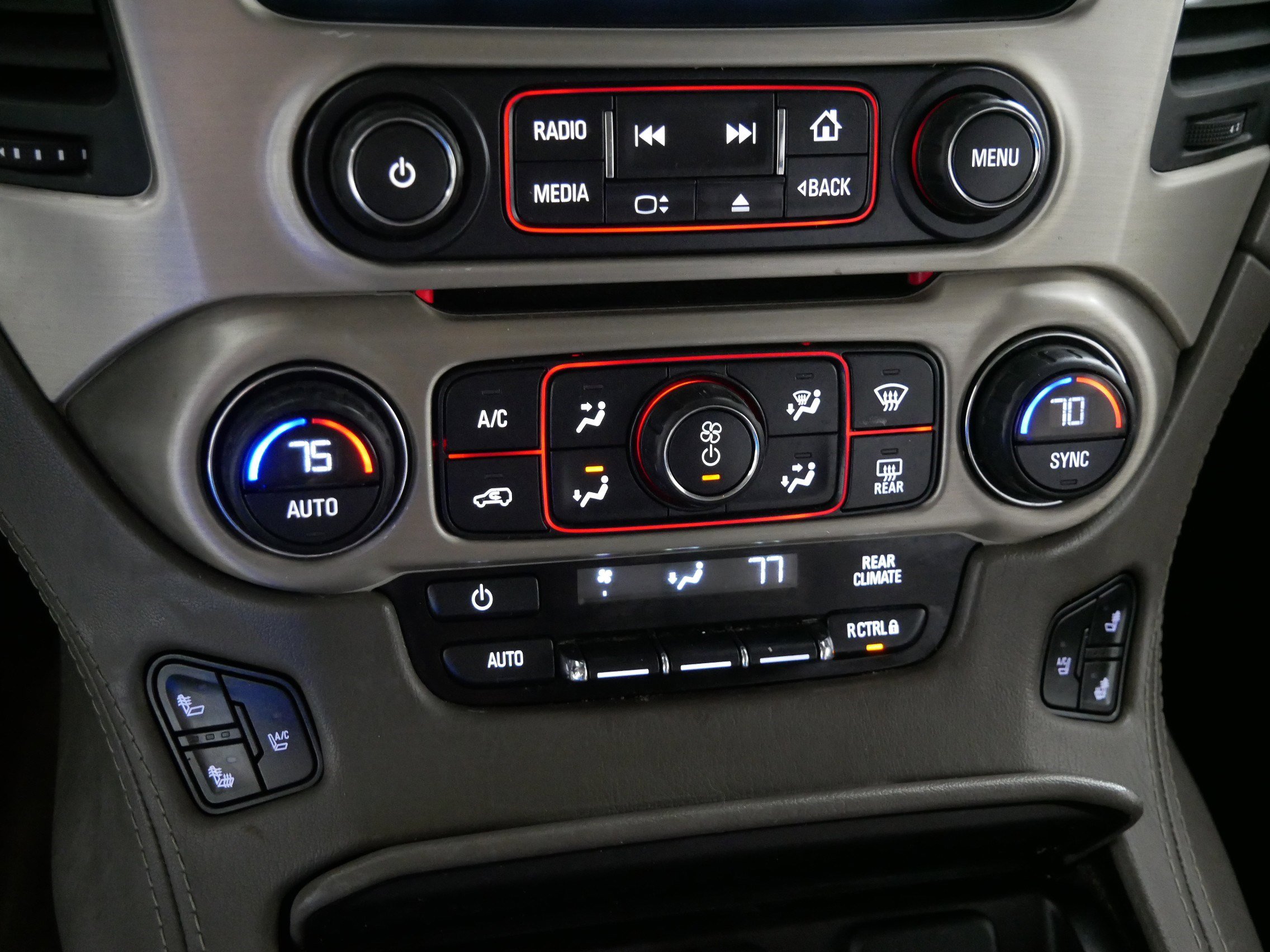 Used 2015 GMC Yukon Denali w/ Open Road Package image 23