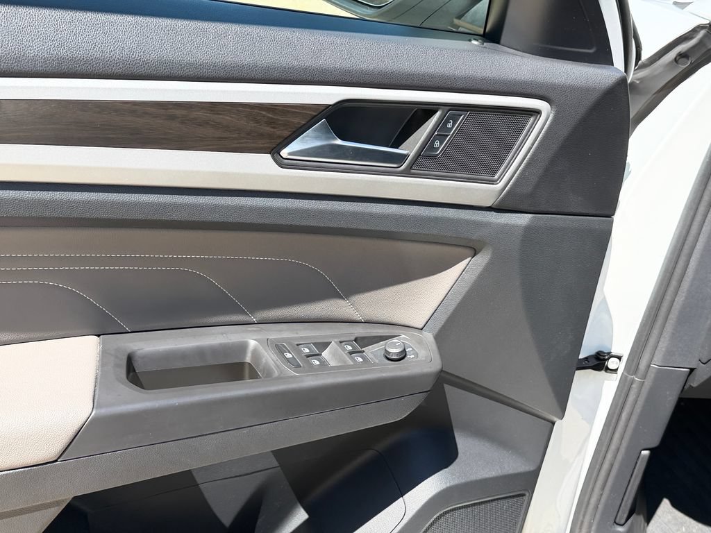 Certified 2023 Volkswagen Atlas SE AWD/4WD image 10