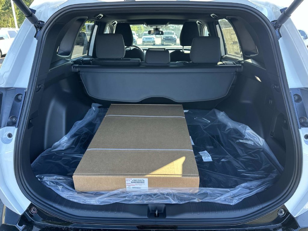 New 2026 Toyota RAV4 SE AWD/4WD image 9