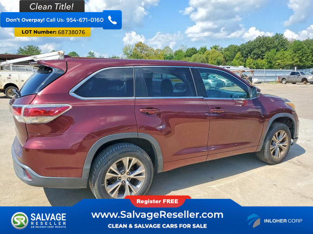Used 2015 Toyota Highlander Plus FWD image 4