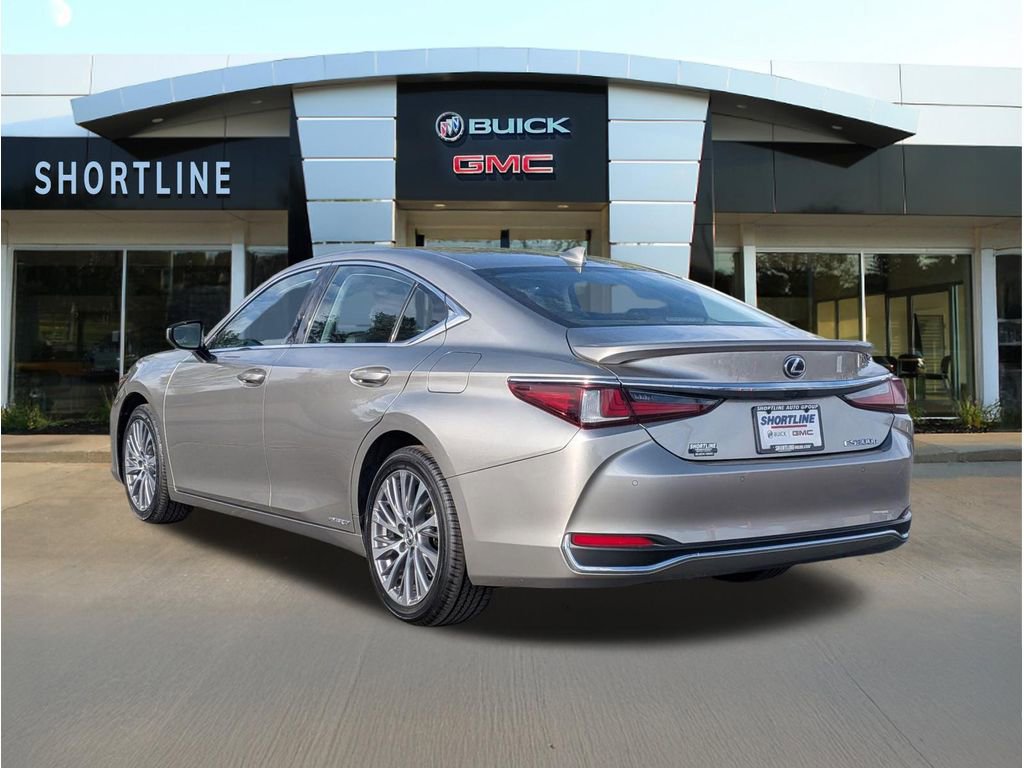 Used 2021 Lexus ES 300h w/ Premium Package FWD image 5