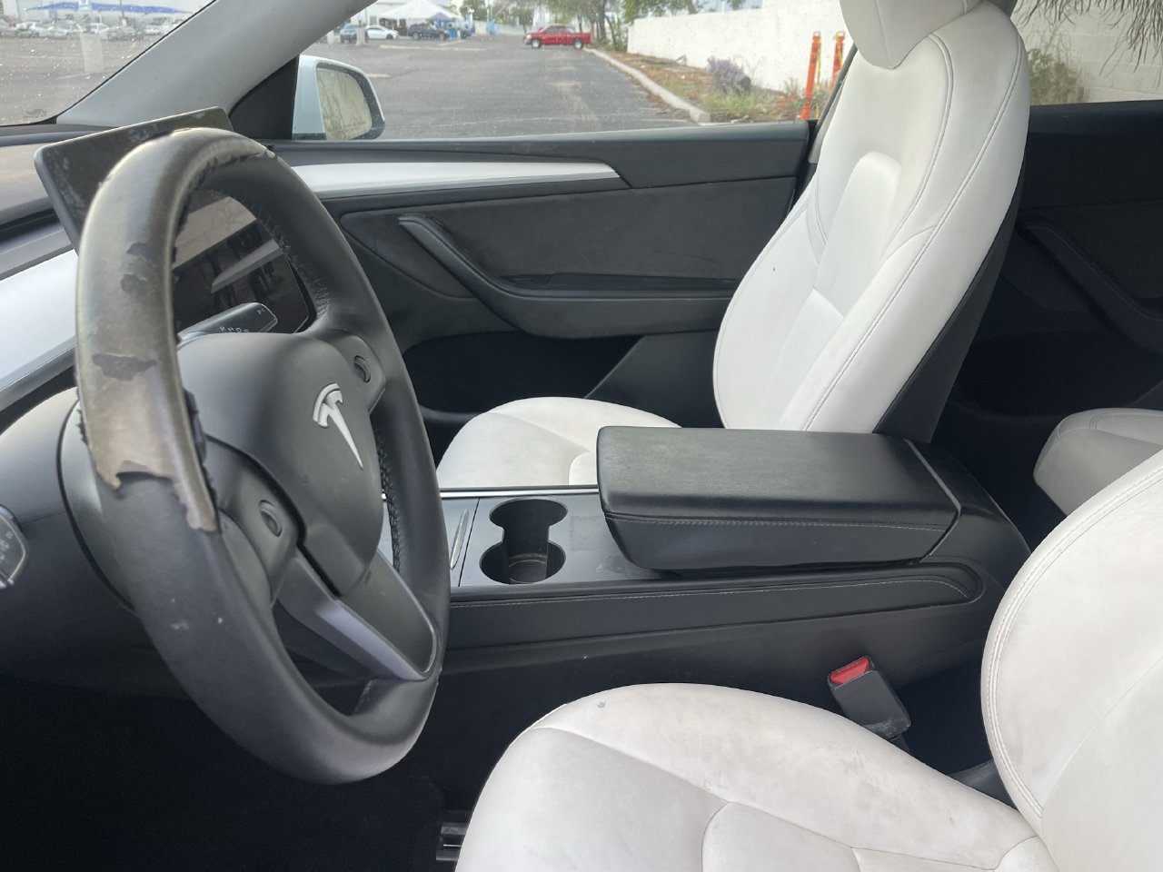 Used 2024 Tesla Model Y Long Range AWD/4WD image 10