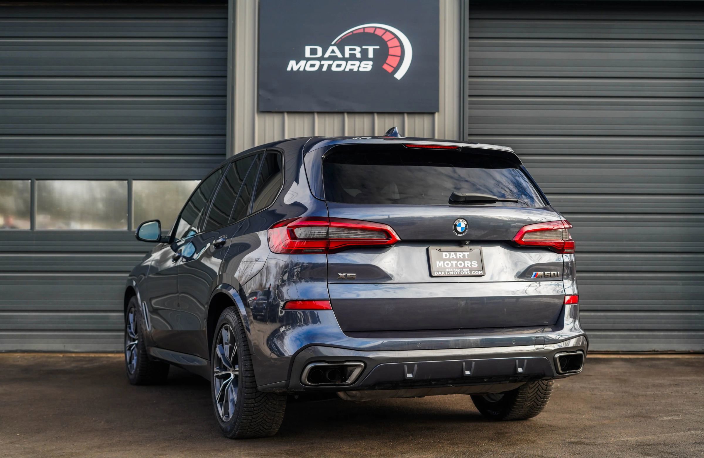 Used 2020 BMW X5 M50i w/ Premium Package image 5