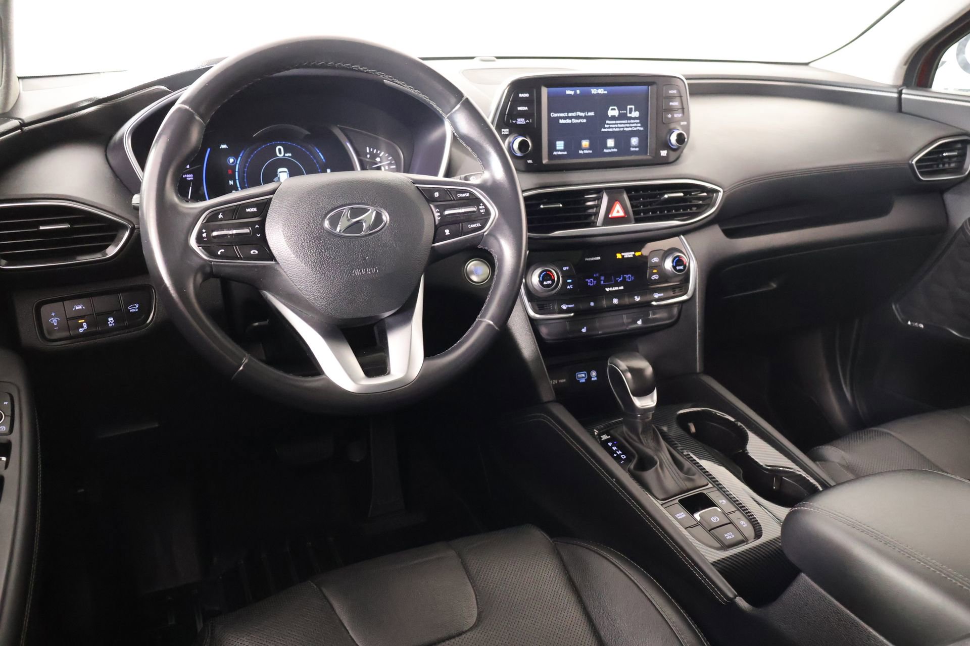 Used 2019 Hyundai Santa Fe Limited FWD image 2