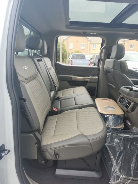 New 2026 Ford F450 Platinum image 25