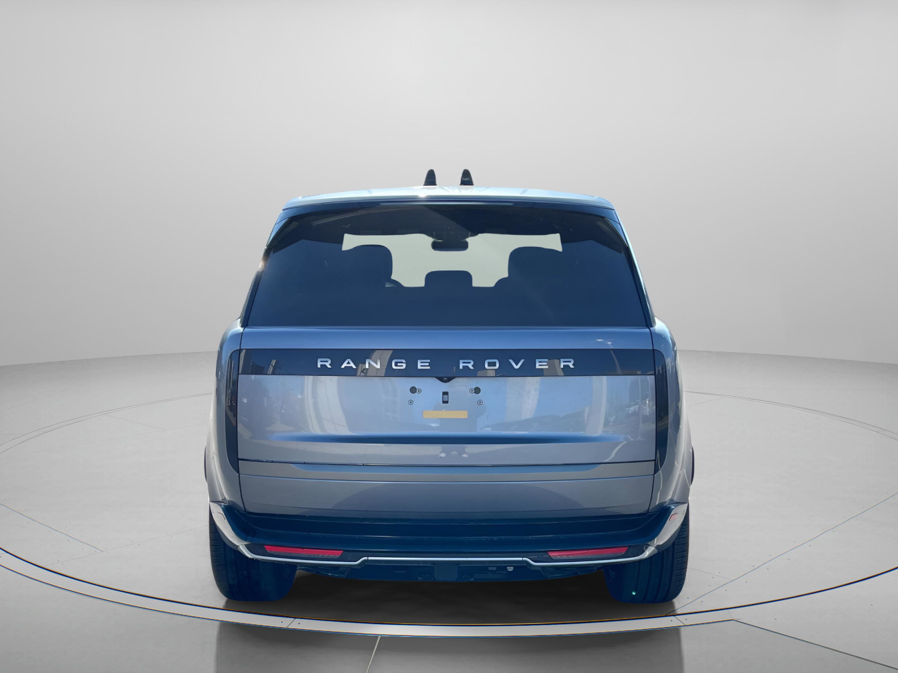 New 2025 Land Rover Range Rover SE image 11