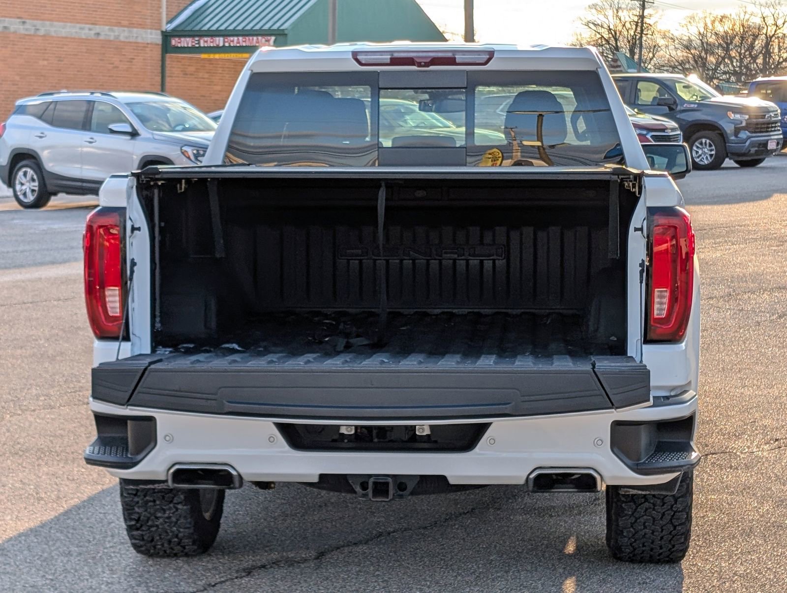 Used 2022 GMC Sierra 1500 Denali image 14