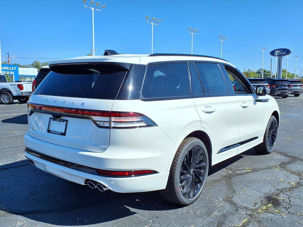 New 2025 Lincoln Aviator Reserve w/ Luxury Package image 12