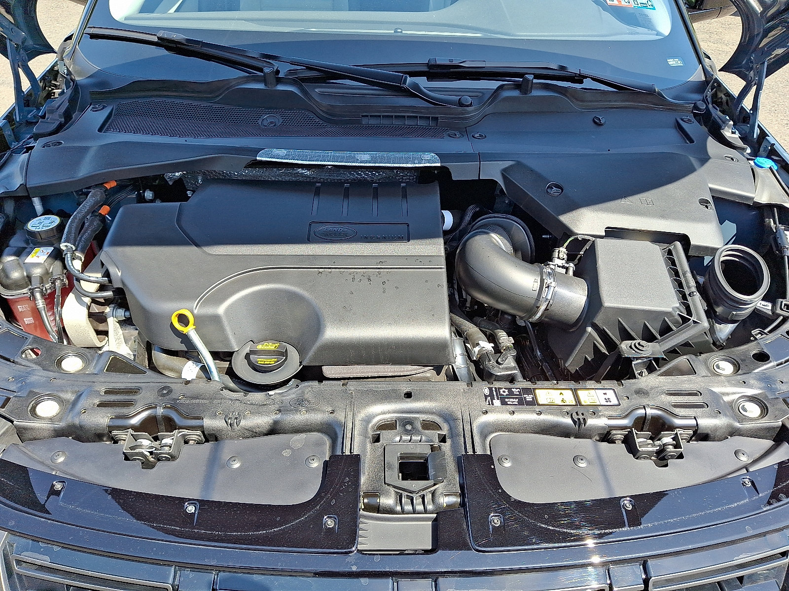 Certified 2025 Land Rover Range Rover Evoque Dynamic SE image 27