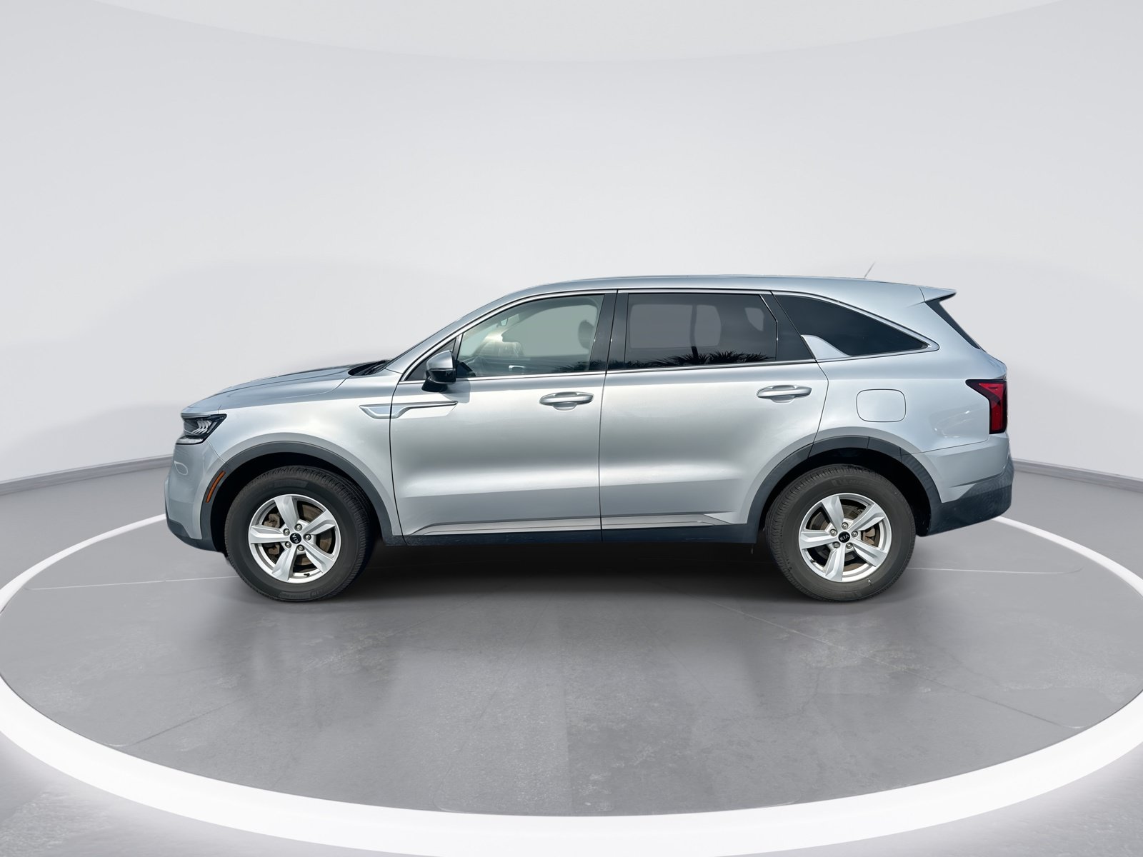 Used 2021 Kia Sorento LX AWD/4WD image 6