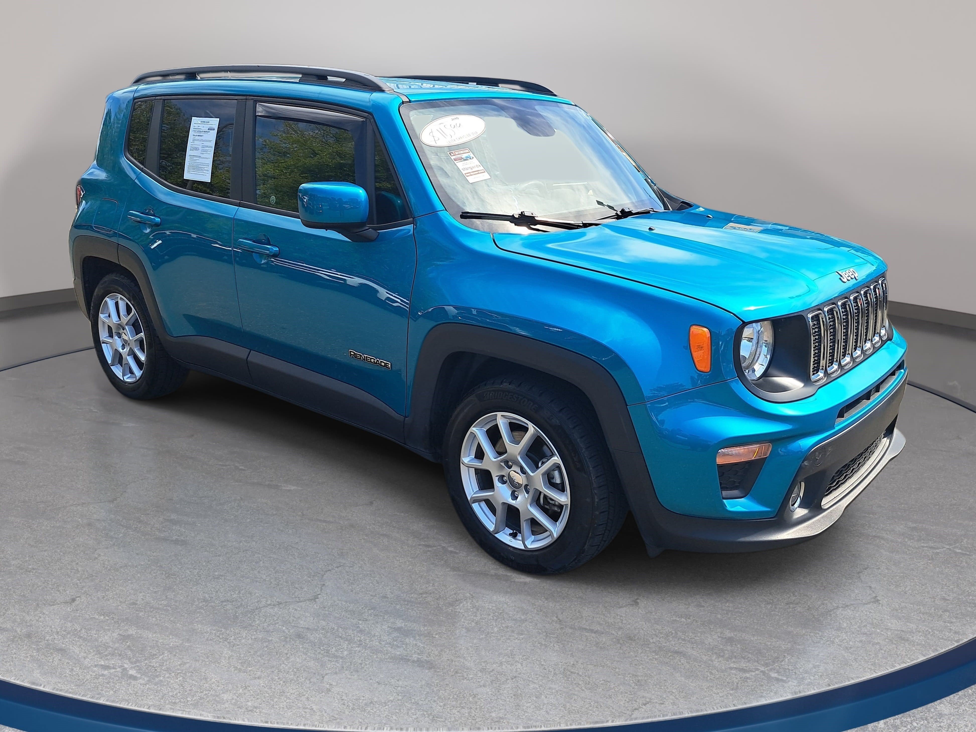 Used 2020 Jeep Renegade Latitude FWD image 3