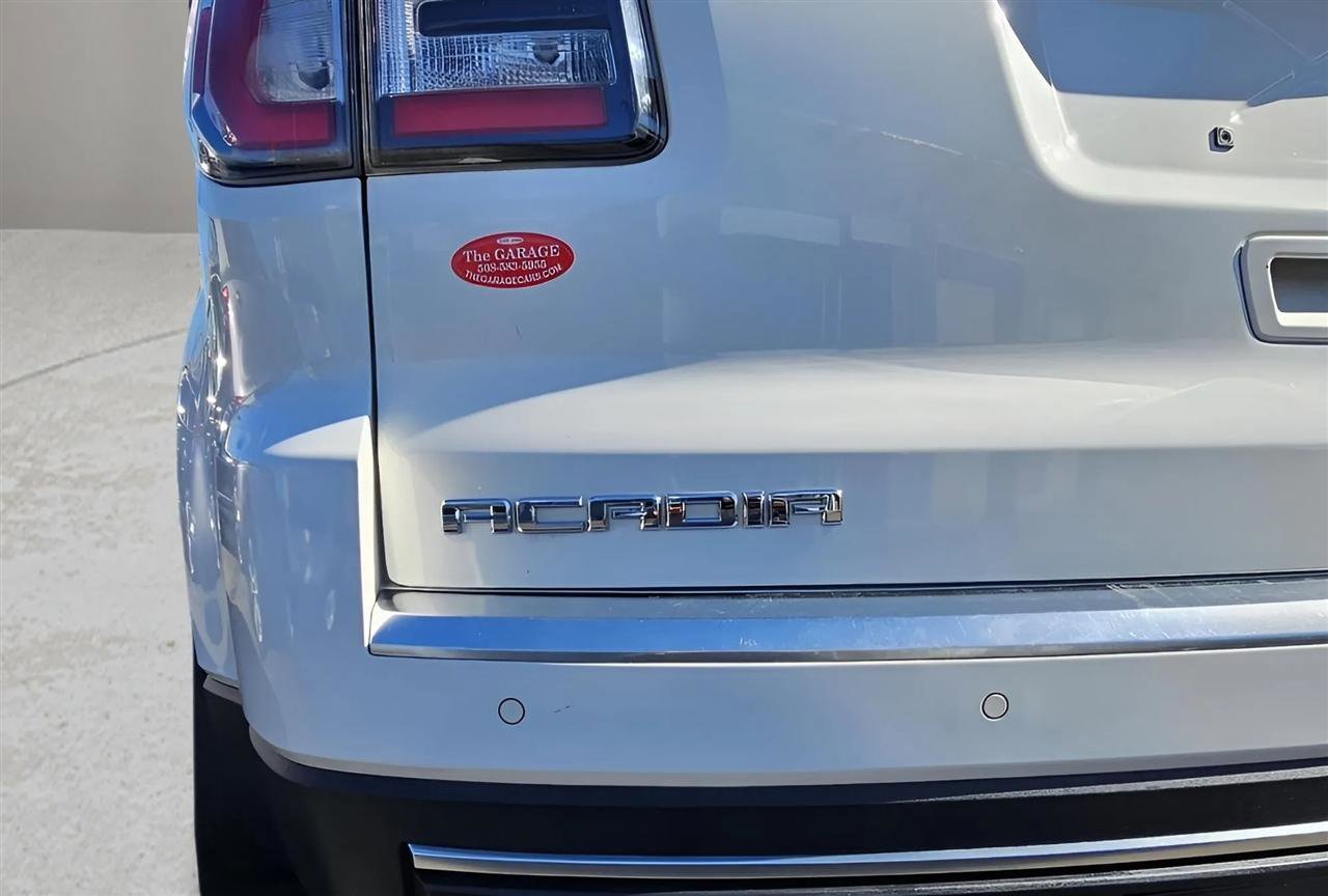 Used 2015 GMC Acadia SLT image 22