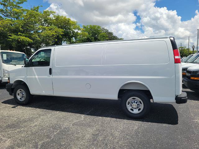 New 2026 Chevrolet Express 3500 Extended w/ Driver Convenience Package RWD image 3