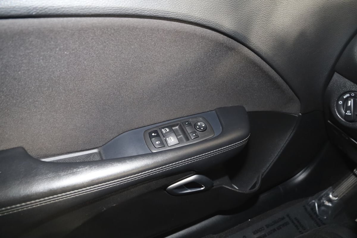Used 2022 Dodge Challenger R/T w/ Blacktop Package RWD image 32