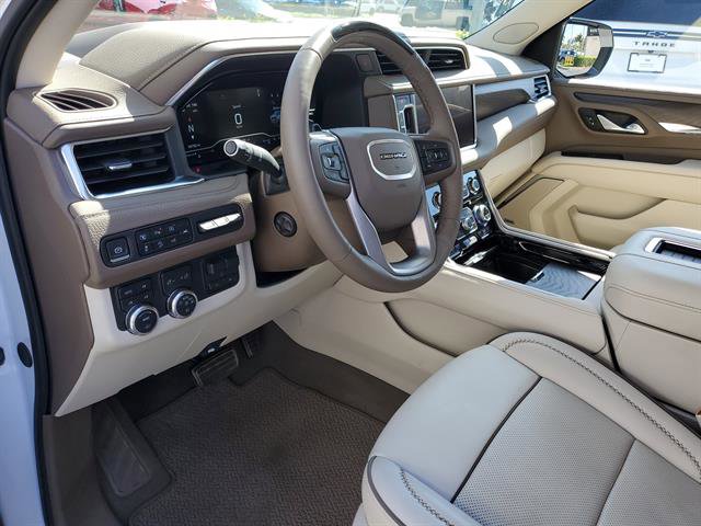 Used 2024 GMC Yukon Denali w/ Advanced Technology Package AWD/4WD image 42