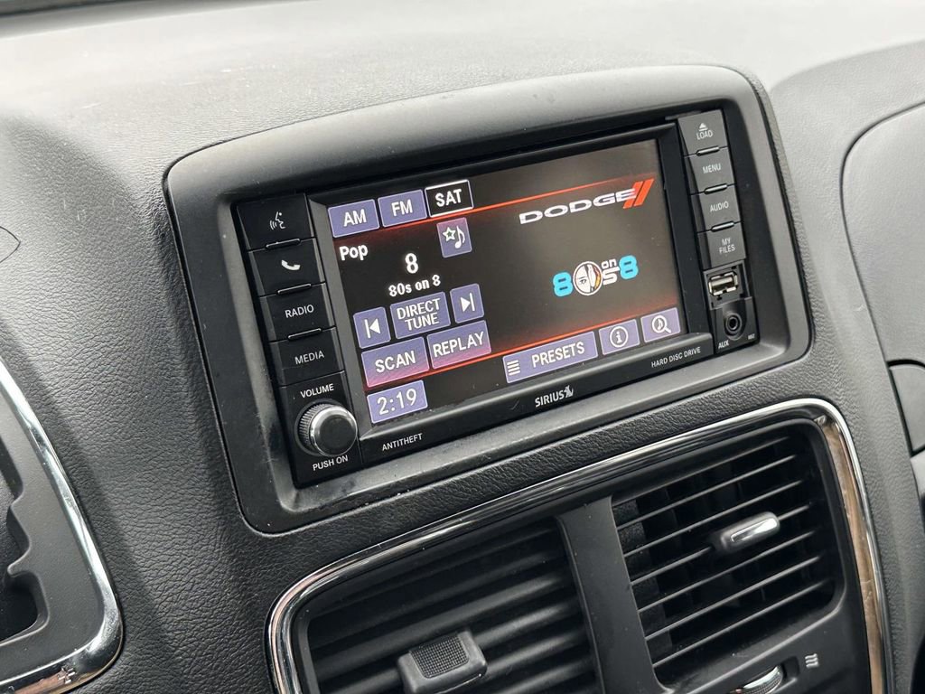 Used 2019 Dodge Grand Caravan SXT image 26