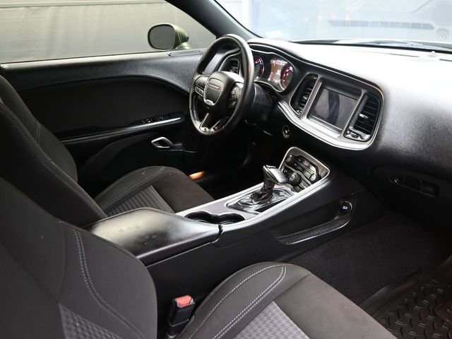 Used 2020 Dodge Challenger SXT image 15