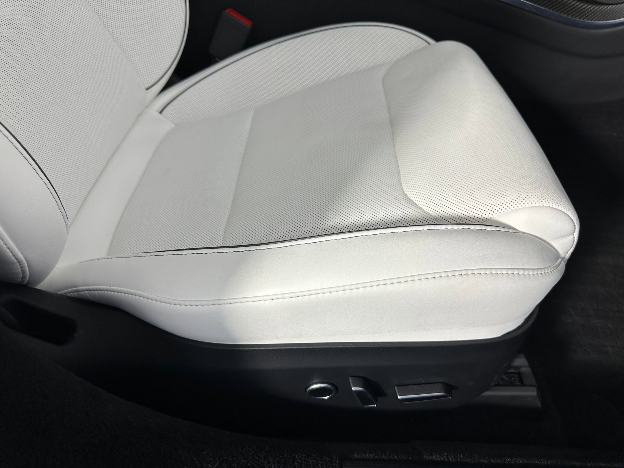 Used 2023 Tesla Model S Plaid image 32