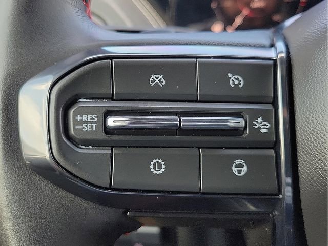 Used 2025 GMC Yukon AT4 Ultimate AWD/4WD image 24