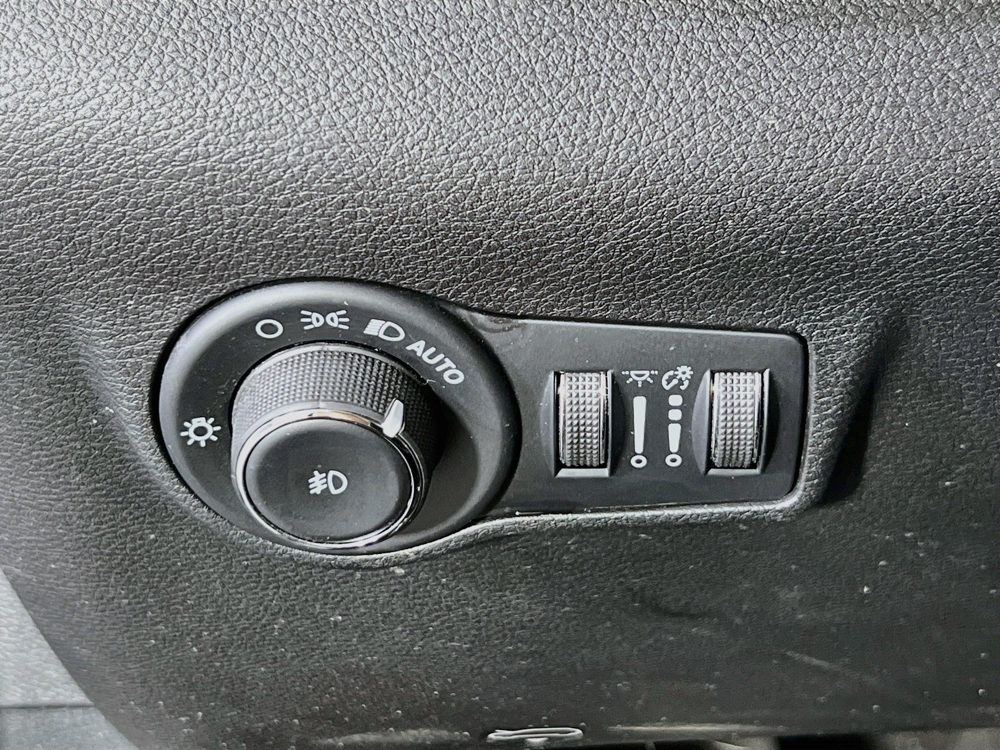Used 2022 Jeep Compass Trailhawk AWD/4WD image 10