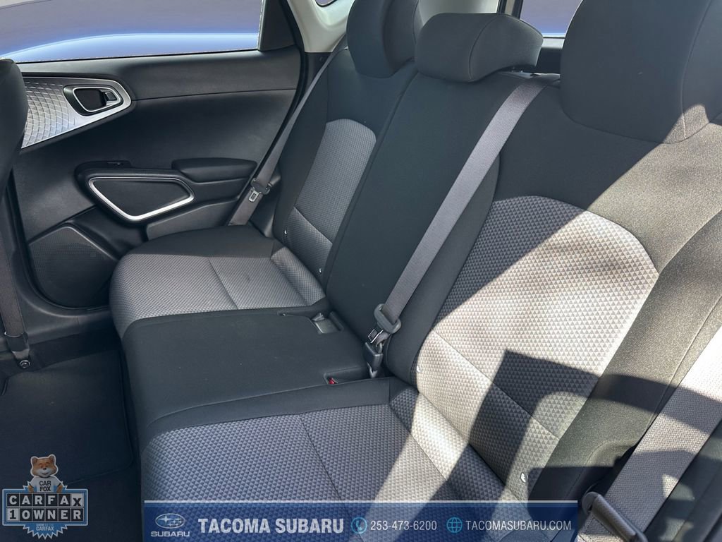 Used 2025 Kia Soul LX w/ LX Technology Package image 16